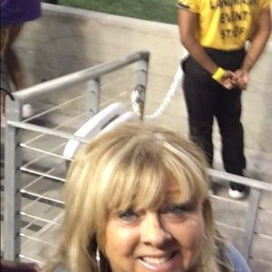 Meet your Posher, Melanie